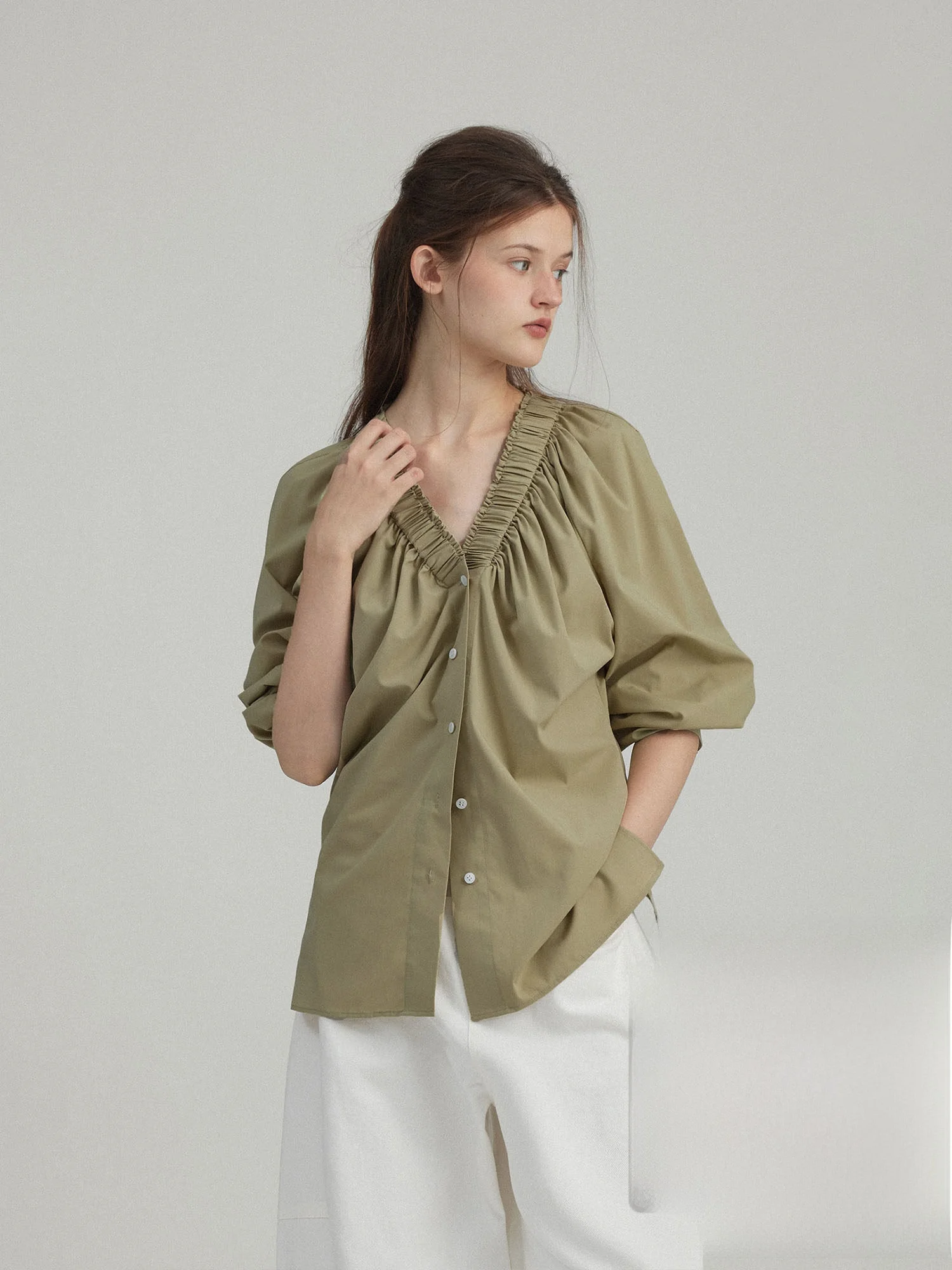 Slimming Effect Nordic Large V-neck Pleated Design Cool Feeling Anti-wrinkle Women's Shirt LetM Commute Style Loose Fit Long ...
Slimming Effect Nordic Large V-neck Pleated Design Cool Feeling Anti-wrinkle Women's Shirt LetM Commute Style Loose Fit Long ...