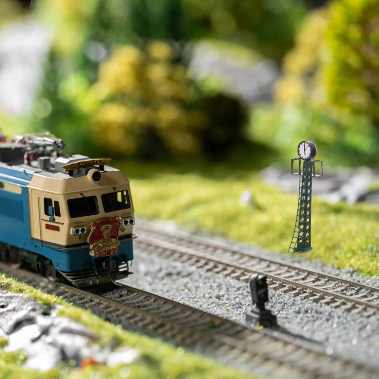 2Pcs Miniature Railway Clock Street Lights Railway Train Platform Accessories Scale Lighting Diorama Landscape Track Ornament
2Pcs Miniature Railway Clock Street Lights Railway Train Platform Accessories Scale Lighting Diorama Landscape Track Ornament