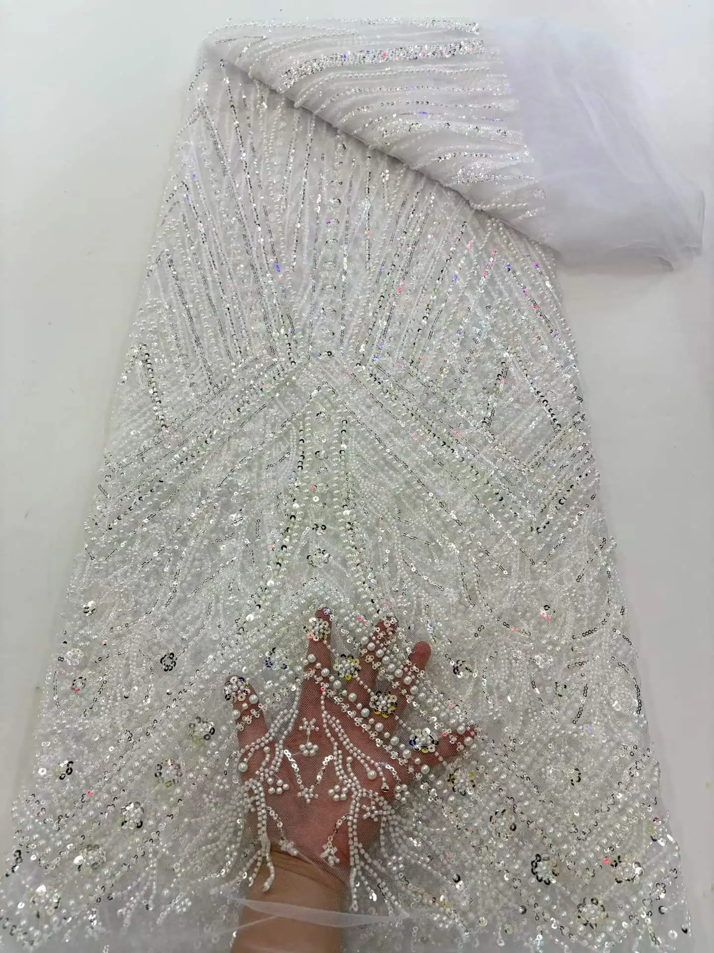 High-End Luxury Beads French Embroidery Groom Lace Fabric African Nigerian With Sequins Fabric For Wedding Dress
High-End Luxury Beads French Embroidery Groom Lace Fabric African Nigerian With Sequins Fabric For Wedding Dress
