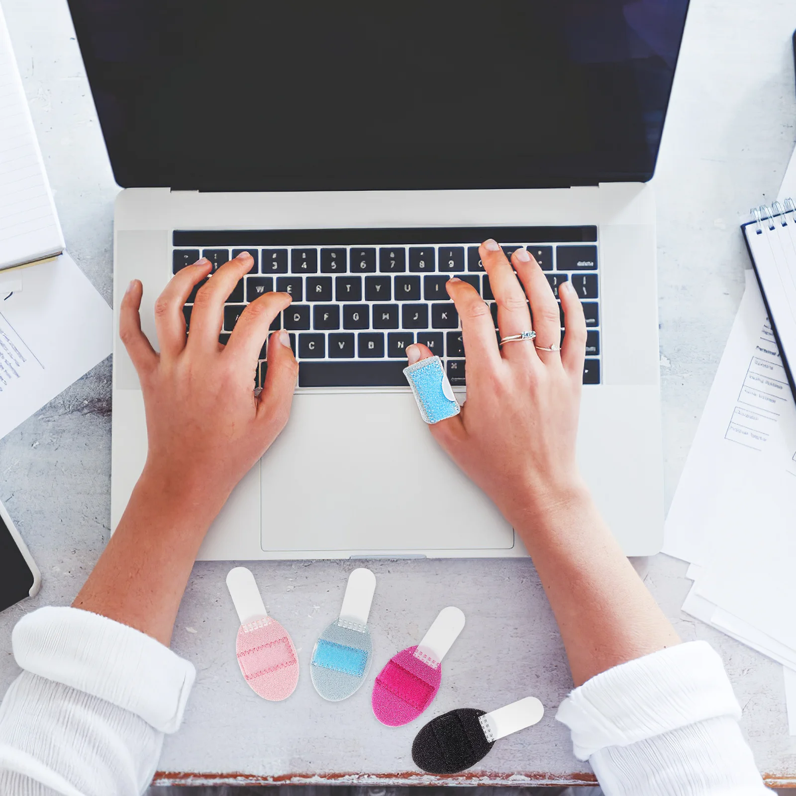 10Pcs Finger Splints Breathable Aluminum Alloy Finger Brace Adjustable Protection for Thumb Index Ring Fingers 
10Pcs Finger Splints Breathable Aluminum Alloy Finger Brace Adjustable Protection for Thumb Index Ring Fingers