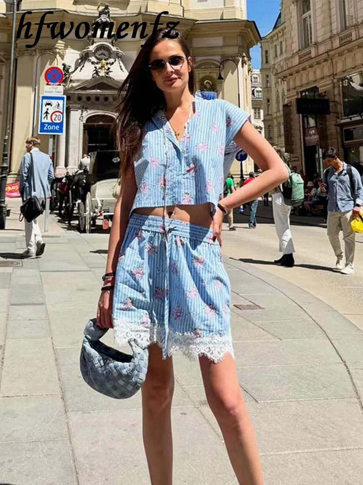 Casual Printed Women's Shorts Suit Turn-Down Collar Single Breasted Striped Shirt Lace Patchwork Pants 2026 Summer Lady Outfits
Casual Printed Women's Shorts Suit Turn-Down Collar Single Breasted Striped Shirt Lace Patchwork Pants 2026 Summer Lady Outfits