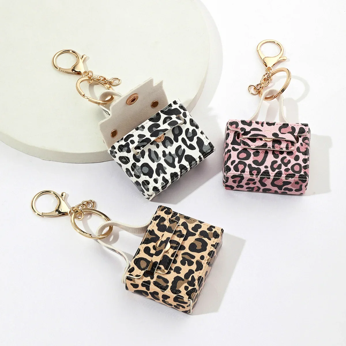 Bag Charms Luxury Bag Chain Coin Purse Pendant for Loewe Bag Women Handbag Purse Keychain Man Backpack Wallet Decoration
Bag Charms Luxury Bag Chain Coin Purse Pendant for Loewe Bag Women Handbag Purse Keychain Man Backpack Wallet Decoration