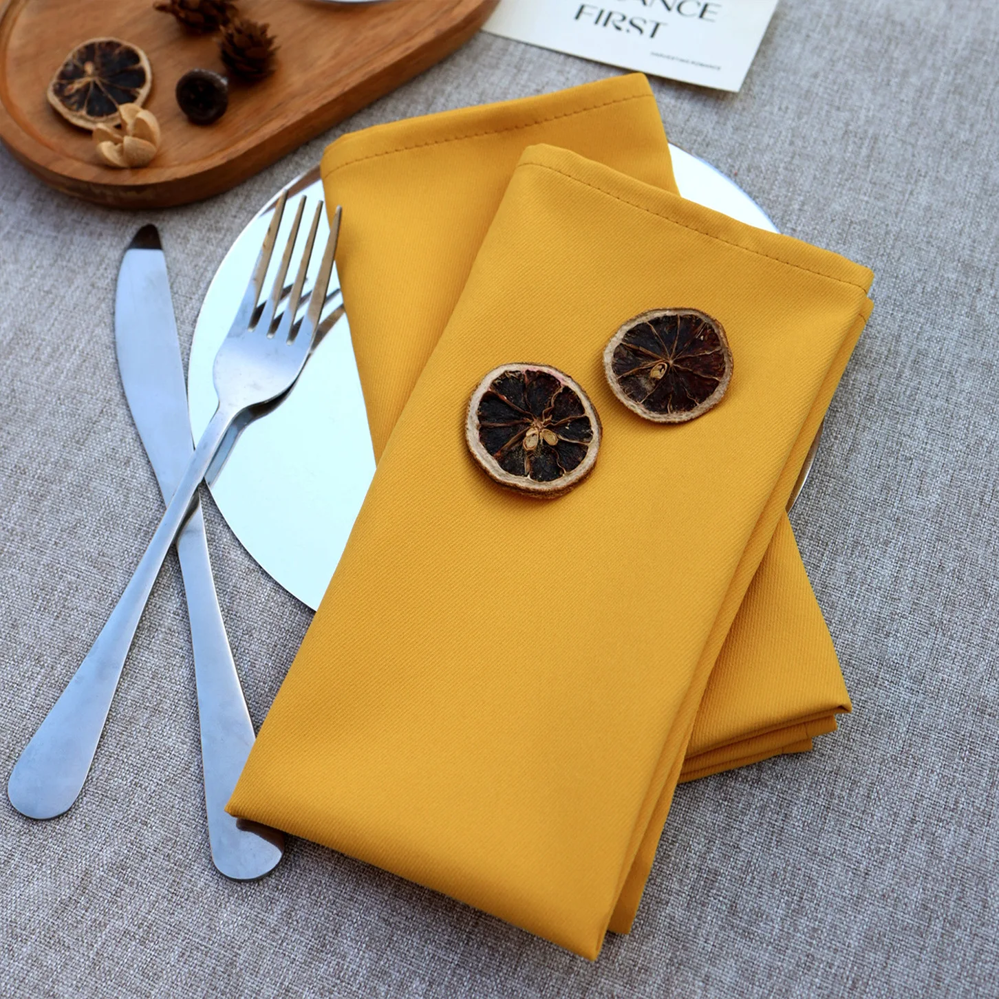 43x43cm Table Cloth Napkins Durable Polyester Thicken Placemat Reusable for Kitchen Dining Wedding Decoration
43x43cm Table Cloth Napkins Durable Polyester Thicken Placemat Reusable for Kitchen Dining Wedding Decoration