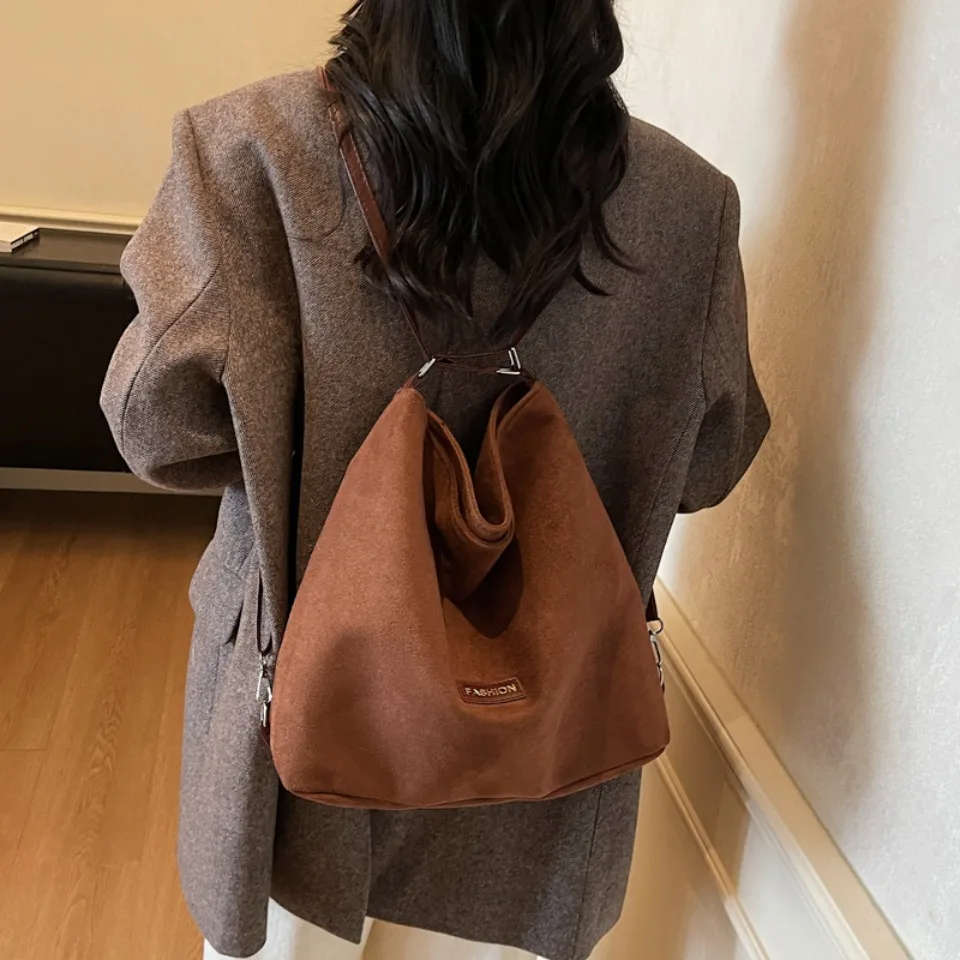 Large Capacity Bucket Bag for Women Vintage Korean Style Adjustable Strap Crossbody Bag for Commuting
Large Capacity Bucket Bag for Women Vintage Korean Style Adjustable Strap Crossbody Bag for Commuting