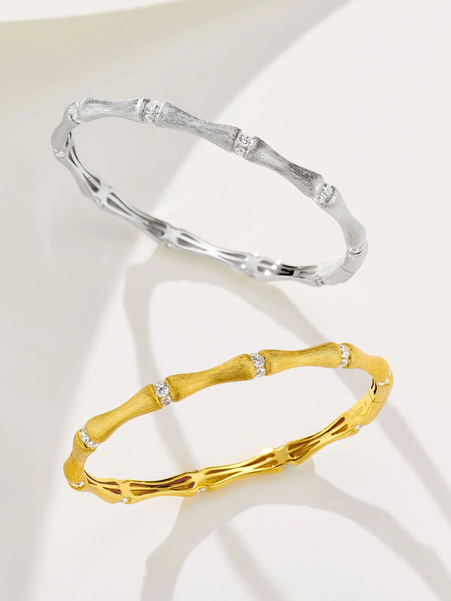 Bamboo 18k Yellow Gold Brushed Diamond Bangle Bracelet 925 Sterling Silver Gold Plated 5a Zircon Jewelry For Women
Bamboo 18k Yellow Gold Brushed Diamond Bangle Bracelet 925 Sterling Silver Gold Plated 5a Zircon Jewelry For Women