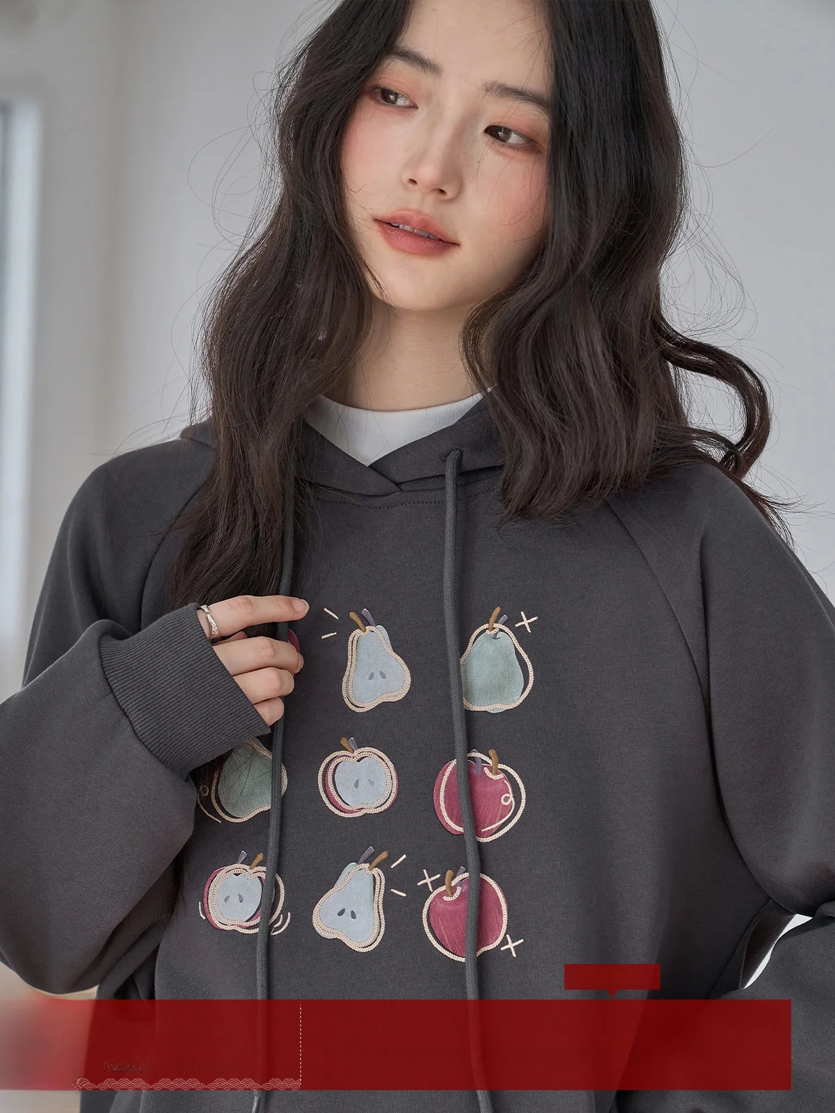 Женская толстовка MoZa свободного кроя с вышивкой в виде фруктов, повседневный свитшот, утягивающий топ-пуловер в глубоком синем цвете
Женская толстовка MoZa свободного кроя с вышивкой в виде фруктов, повседневный свитшот, утягивающий топ-пуловер в глубоком синем цвете