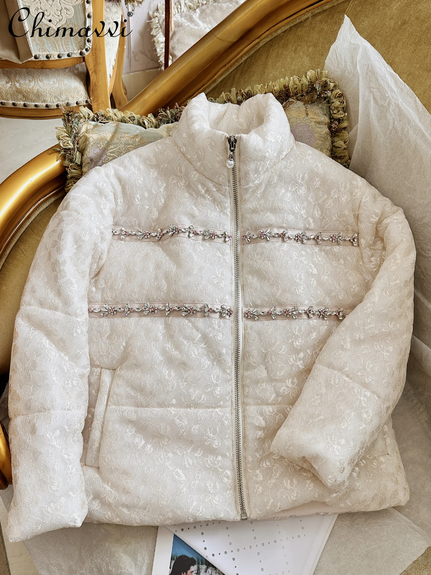 2025 Winter Clothes New Heavy Rhinestone Cotton Jacket Fashion Stand Collar Elegant Sweet Girl Long Sleeve Warm Women's Coat
2025 Winter Clothes New Heavy Rhinestone Cotton Jacket Fashion Stand Collar Elegant Sweet Girl Long Sleeve Warm Women's Coat