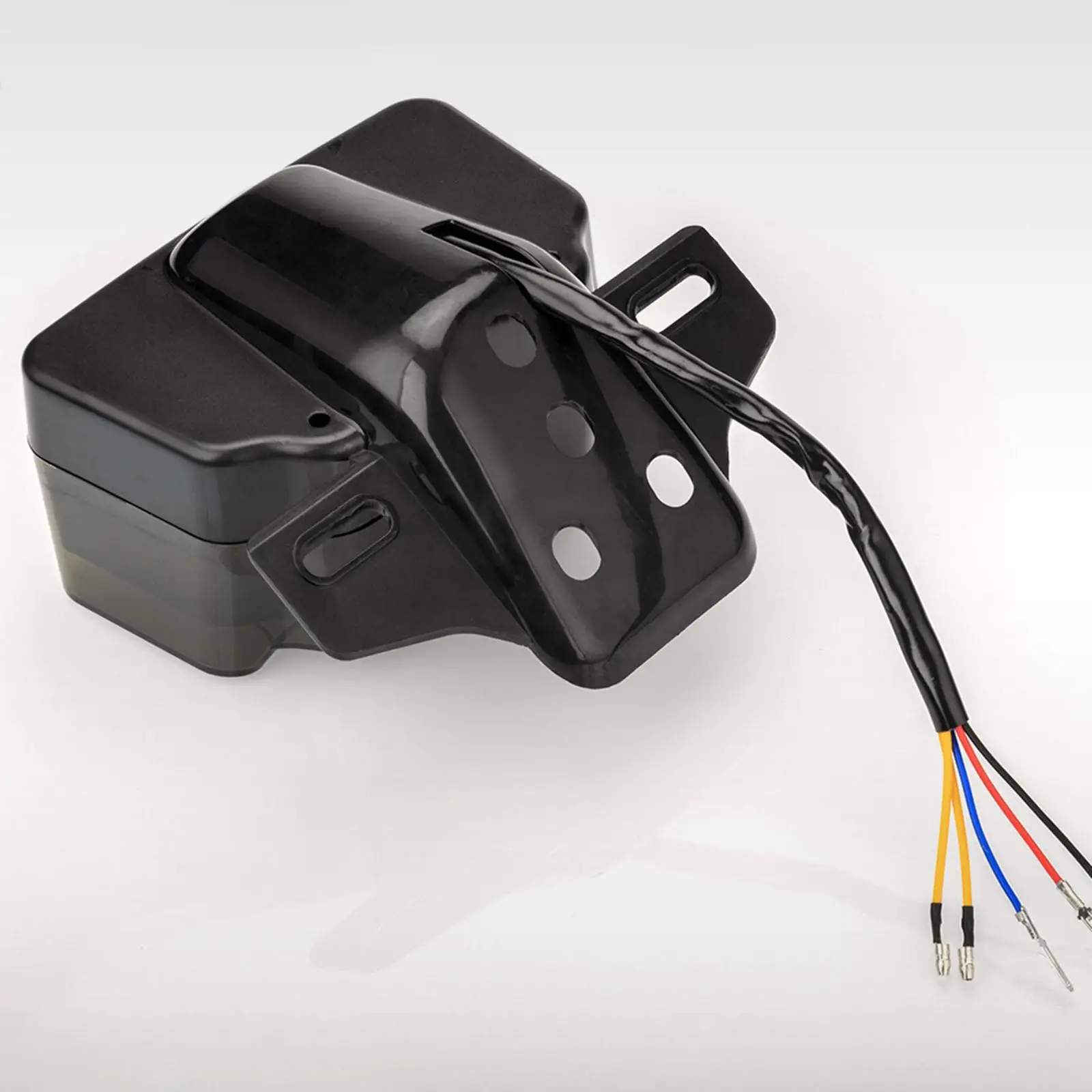 Rear LED Motorcycle Tail Light Accessory ABS Plastic Dynamic Brake and Running Lamp with Turn Signals and License Plate Mount
Rear LED Motorcycle Tail Light Accessory ABS Plastic Dynamic Brake and Running Lamp with Turn Signals and License Plate Mount