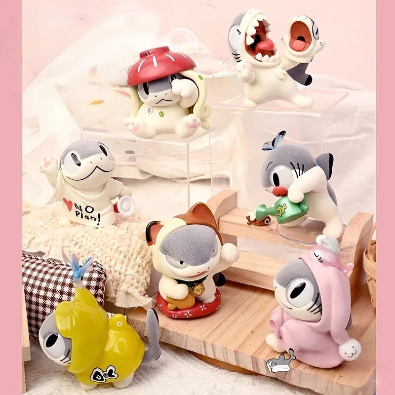 Новая подлинная серия Sharkitty Ver.1, флокированная глухая коробка, кавайная фигурка животного, коробка-сюрприз, декор для стола, украшение, подарок на день рождения
Новая подлинная серия Sharkitty Ver.1, флокированная глухая коробка, кавайная фигурка животного, коробка-сюрприз, декор для стола, украшение, подарок на день рождения