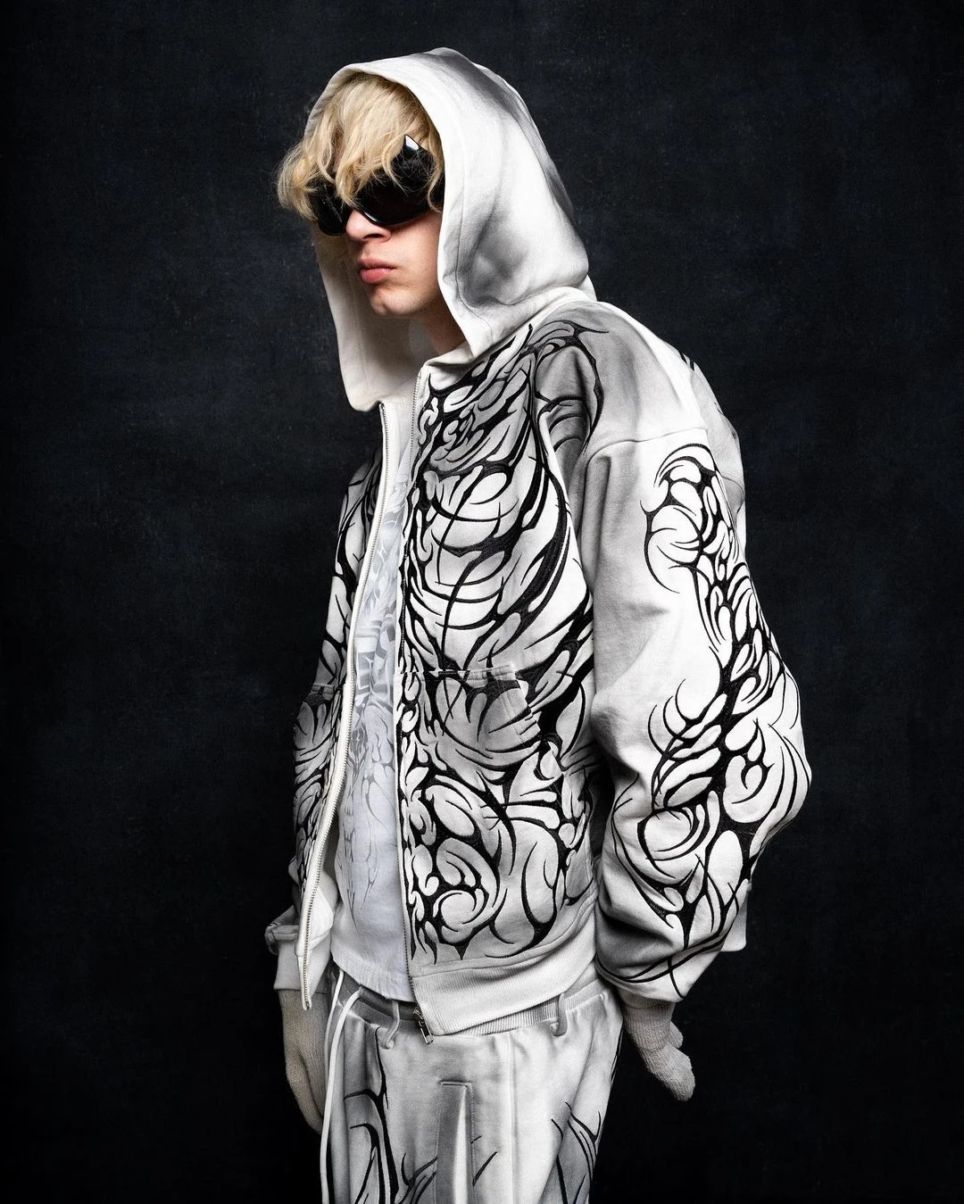 Harajuku Hip Hop Vintage Punk Gothic Trend Design Clothes Long Sleeve Oversized Hoodie Y2k Top Zip Sweatshirts Coat
Harajuku Hip Hop Vintage Punk Gothic Trend Design Clothes Long Sleeve Oversized Hoodie Y2k Top Zip Sweatshirts Coat