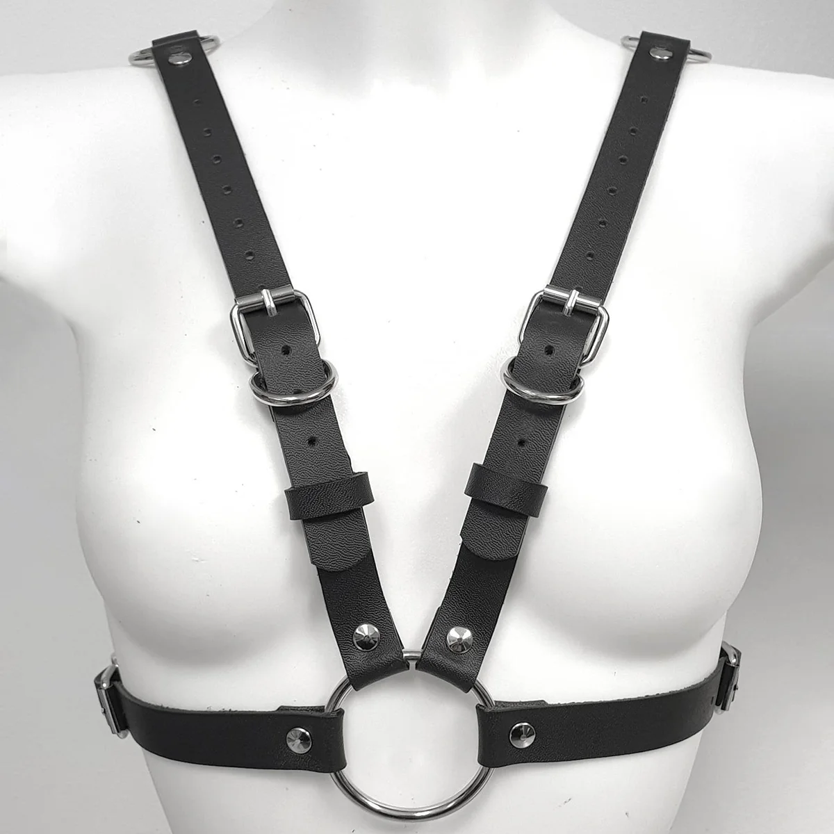 Готический ремень-жилетка из искусственной кожи, женский нагрудный ремень-жилетка в стиле панк, ремень-жилетка для рейва, модный женский ремень.
Готический ремень-жилетка из искусственной кожи, женский нагрудный ремень-жилетка в стиле панк, ремень-жилетка для рейва, модный женский ремень.