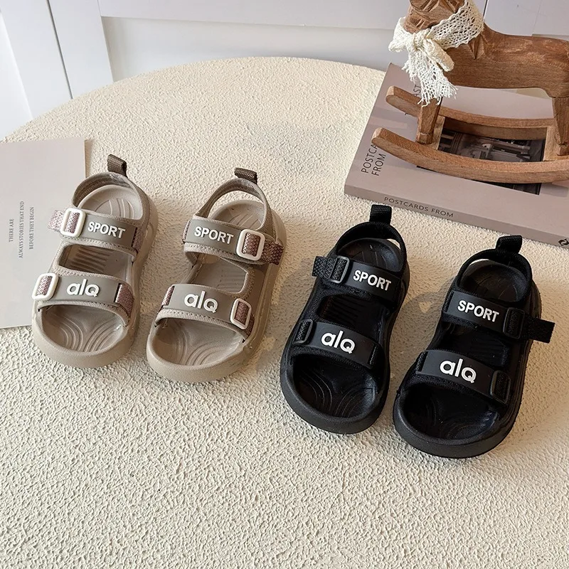 Summer Best-Selling Open-Toe Sandals for Girls: Soft-Soled Casual Shoes and Fashionable Letter-Printed Beach Sandals
Summer Best-Selling Open-Toe Sandals for Girls: Soft-Soled Casual Shoes and Fashionable Letter-Printed Beach Sandals