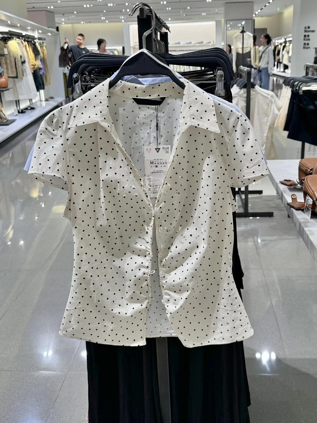 Summer 2026 New Fashion Polka Dot Pleated Waist-Cinching Short Sleeve Women's Shirt Versatile Stylish European Style Resistan...
Summer 2026 New Fashion Polka Dot Pleated Waist-Cinching Short Sleeve Women's Shirt Versatile Stylish European Style Resistan...