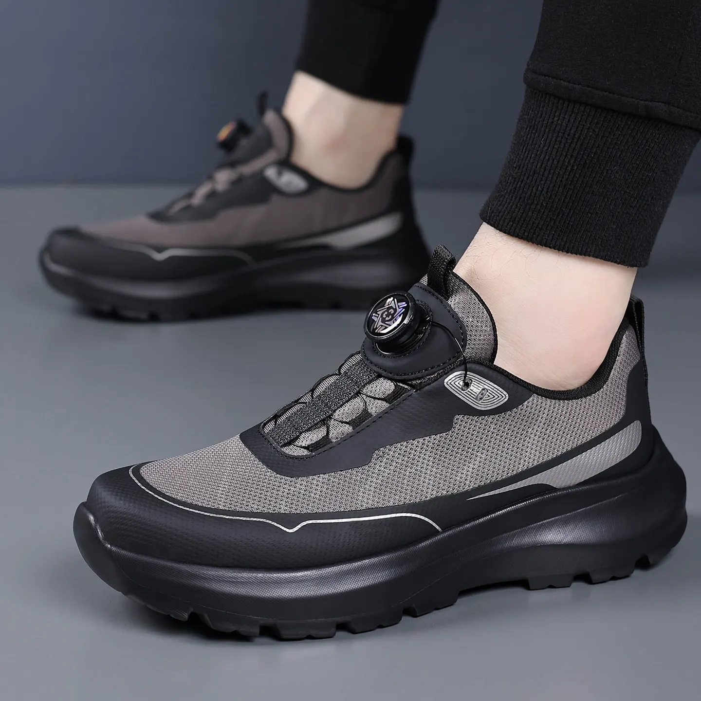 Mesh Casual Breathable Thick-soled Outdoor Running Shoes Men's Ultra-light Shock-absorbing Sports Increase By 5cm with One Pedal
Mesh Casual Breathable Thick-soled Outdoor Running Shoes Men's Ultra-light Shock-absorbing Sports Increase By 5cm with One Pedal