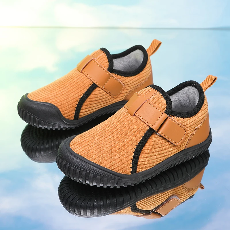 Hot Selling Winter Children's Shoes Non-slip Short Boots Corduroy Sneakers Casual Shoes Soft Fashion Warm Cotton Shoest For Baby
Hot Selling Winter Children's Shoes Non-slip Short Boots Corduroy Sneakers Casual Shoes Soft Fashion Warm Cotton Shoest For Baby