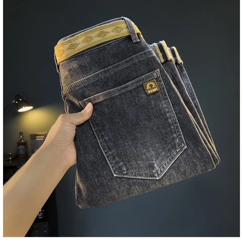 Осень 2021, мужские трендовые джинсы, маленькая уличная мода, мужская одежда, эластичные повседневные брюки
Осень 2021, мужские трендовые джинсы, маленькая уличная мода, мужская одежда, эластичные повседневные брюки