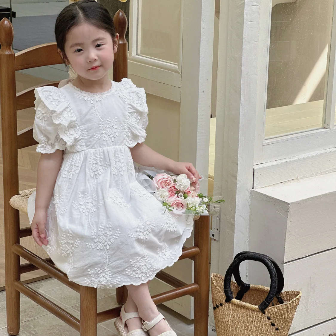 Girl Dress Summer Girls Dress Korean Style Girls Short Sleeve Dresses Big Bow Lace-up Dress Baby Girl Fashion White Skirt
Girl Dress Summer Girls Dress Korean Style Girls Short Sleeve Dresses Big Bow Lace-up Dress Baby Girl Fashion White Skirt