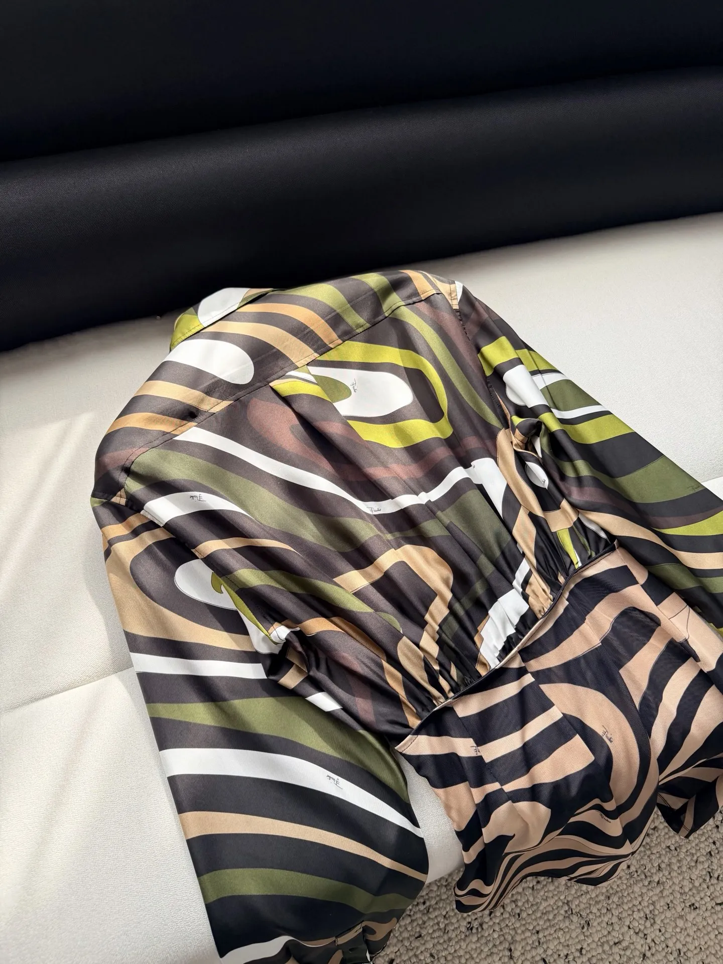 Female Vintage Swirl Print Satin Shirt Dress For Women Color Block Turn-Down Collar Long Sleeve Mini Party Dress
Female Vintage Swirl Print Satin Shirt Dress For Women Color Block Turn-Down Collar Long Sleeve Mini Party Dress
