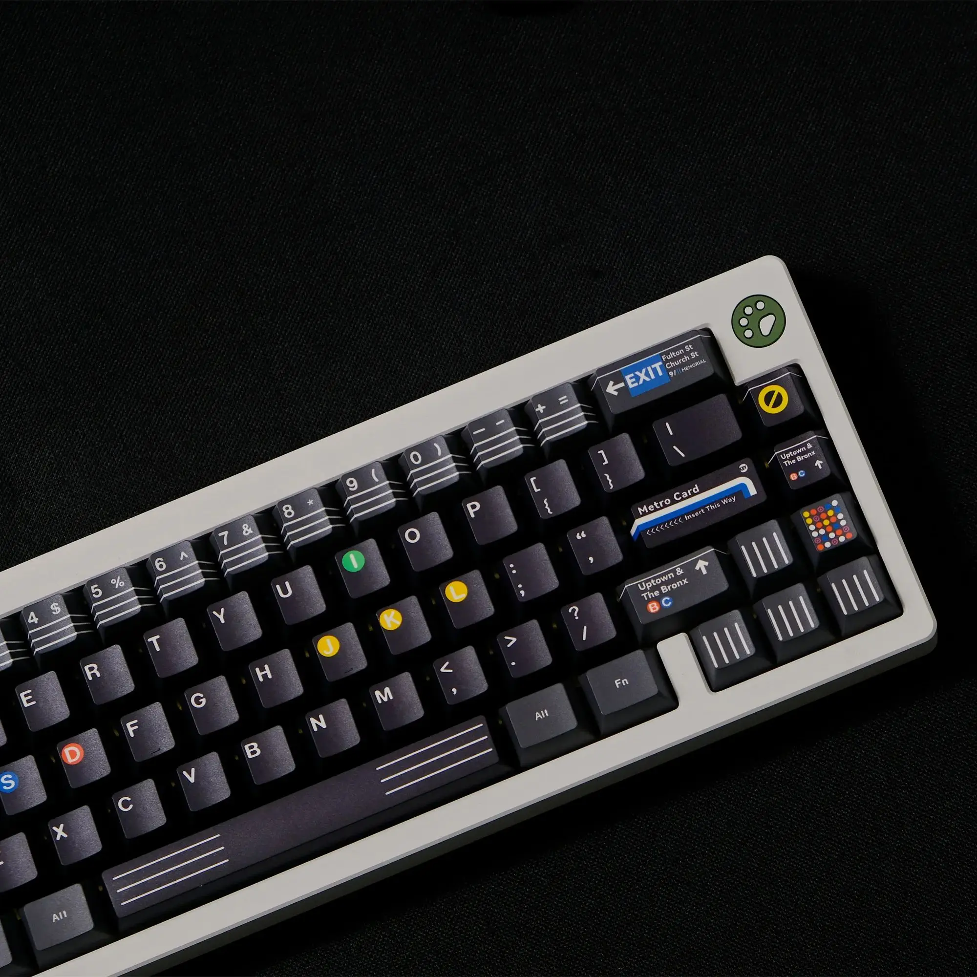 GMK New York Subway Keycaps Set 151 Keys PBT Material Cherry Profile for MX Switch 64/68/75/84/87/96/98/104 Mechanical Keyboard
GMK New York Subway Keycaps Set 151 Keys PBT Material Cherry Profile for MX Switch 64/68/75/84/87/96/98/104 Mechanical Keyboard