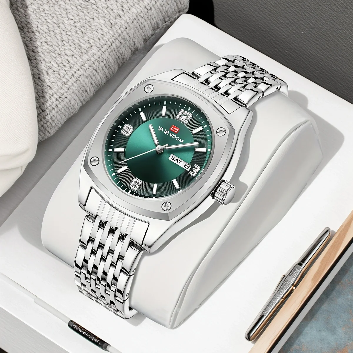 2025 New Men Watches Fashion Elliptical Stainless Steel Business Clock Dual Calendar Quartz Movement Luminous Gorgeous Men Watch
2025 New Men Watches Fashion Elliptical Stainless Steel Business Clock Dual Calendar Quartz Movement Luminous Gorgeous Men Watch