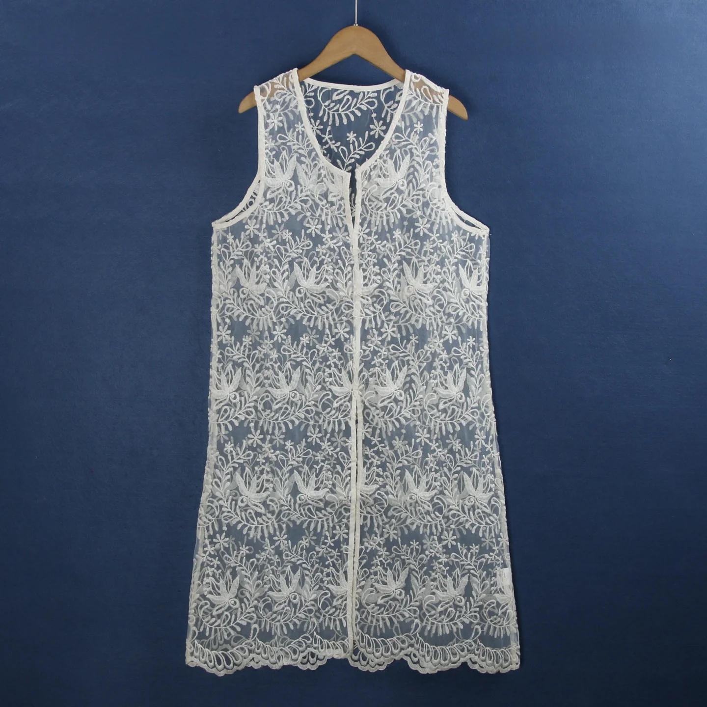 Spring round Neck Lace Mesh Vest Top 2000 Pieces Embroidered Fashion Outerwear Slimming Sleeveless Mid-Length Casual Style
Spring round Neck Lace Mesh Vest Top 2000 Pieces Embroidered Fashion Outerwear Slimming Sleeveless Mid-Length Casual Style