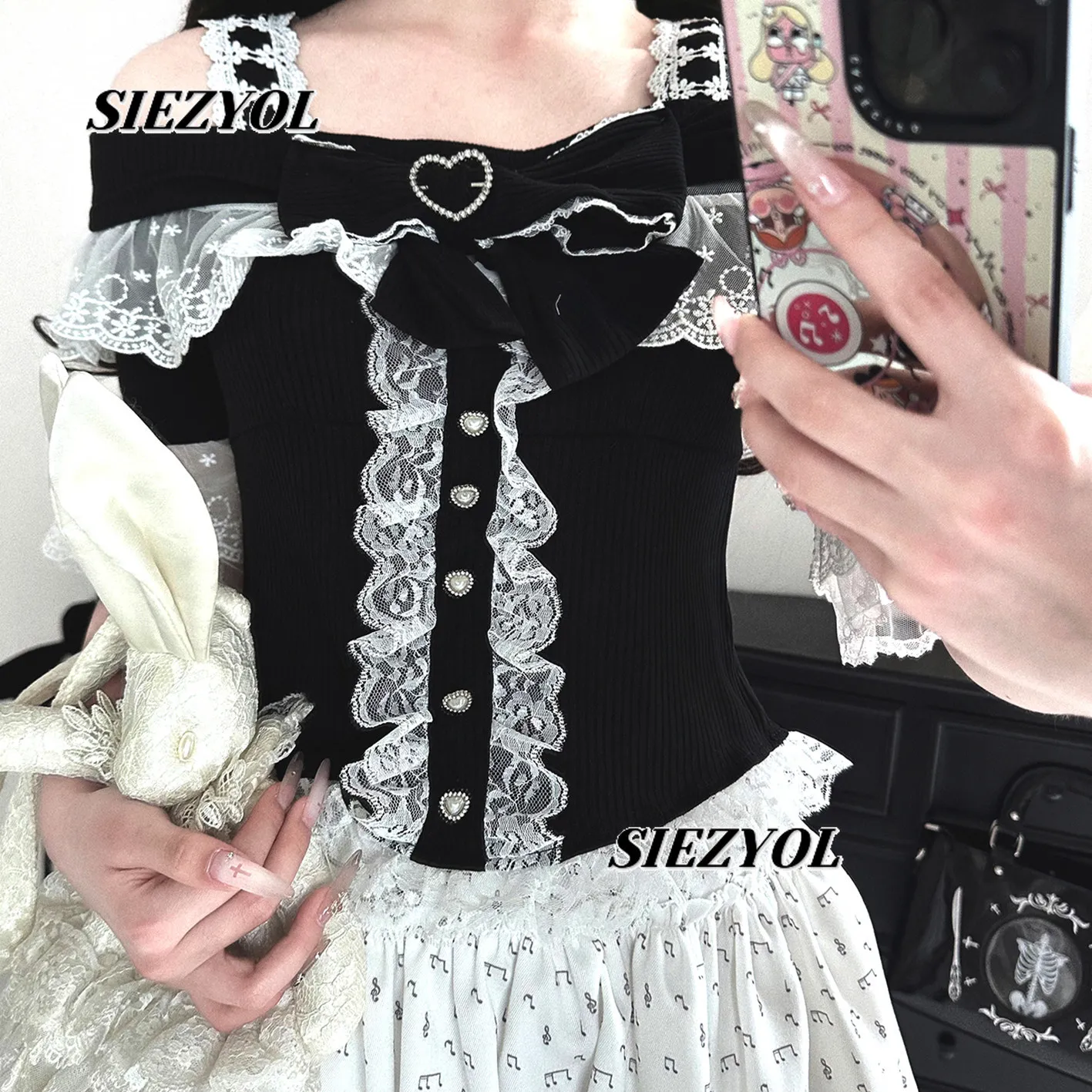Original Lace See-through Off-shoulder Top 2026 Summer New Arrival Sweet & Versatile Short Sleeve T-shirt Tee for Women
Original Lace See-through Off-shoulder Top 2026 Summer New Arrival Sweet & Versatile Short Sleeve T-shirt Tee for Women