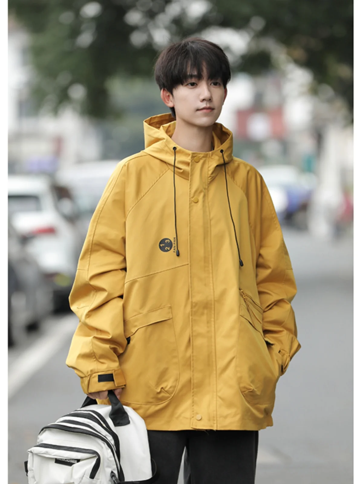 Men's Outdoor Windproof Waterproof Workwear Jaet Autumn Spring Seasonal Hooded Coat Casual Faionable Thiened Fce Inner
Men's Outdoor Windproof Waterproof Workwear Jaet Autumn Spring Seasonal Hooded Coat Casual Faionable Thiened Fce Inner