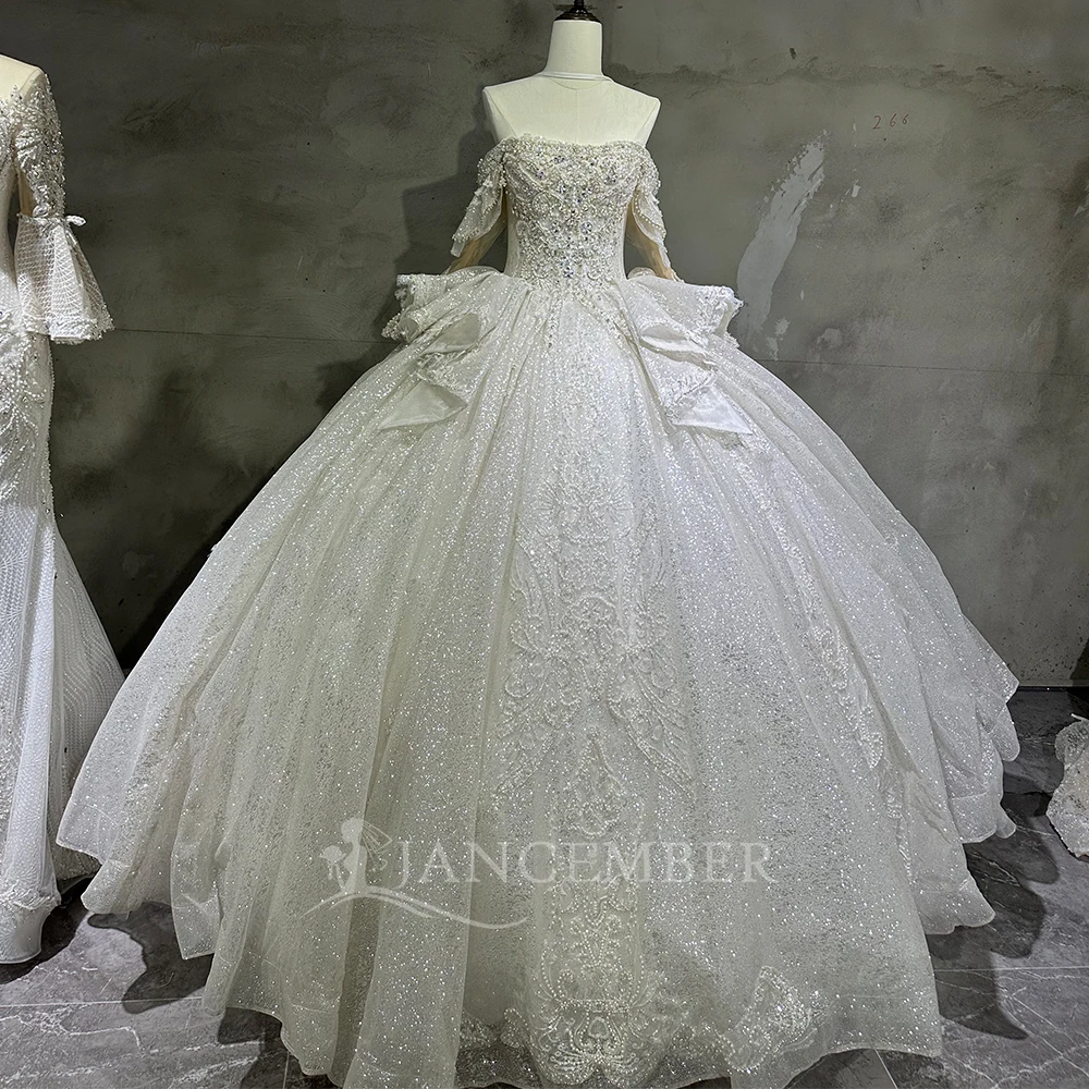 Affordable Beach Wedding Dress 2025 Long Sleeve Boat Neck Luxury Ball Gown Customized Princess Bride Plus Size Vestido de Noiva
Affordable Beach Wedding Dress 2025 Long Sleeve Boat Neck Luxury Ball Gown Customized Princess Bride Plus Size Vestido de Noiva