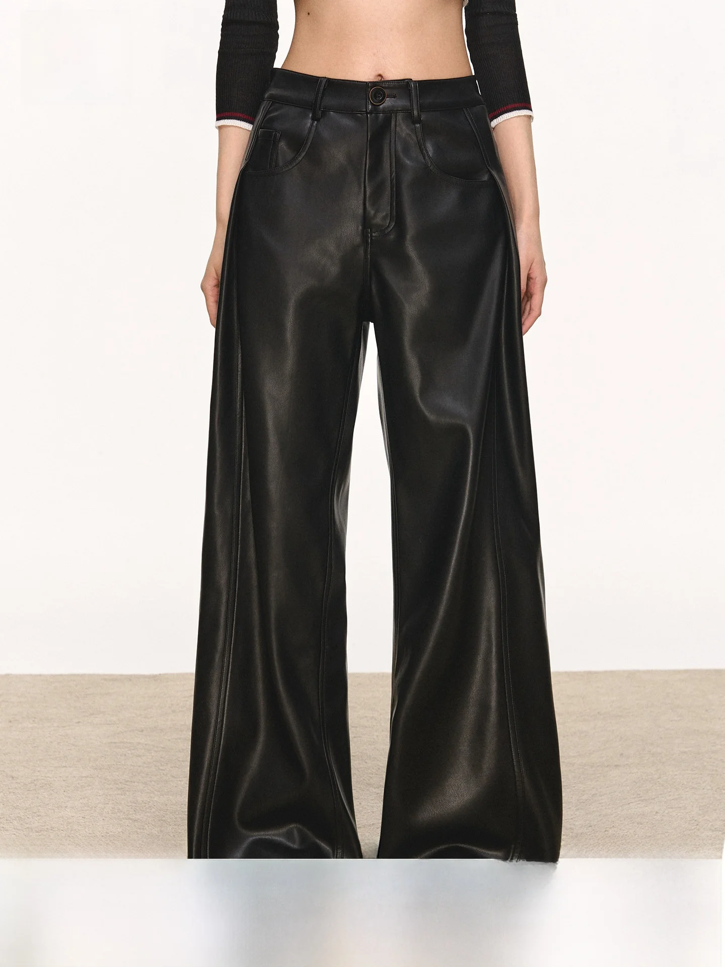 Bla High Waist PU Leather Pants Women's Spring Autumn American Retro Motorcycle Loose Wide Leg Casual Trousers
Bla High Waist PU Leather Pants Women's Spring Autumn American Retro Motorcycle Loose Wide Leg Casual Trousers