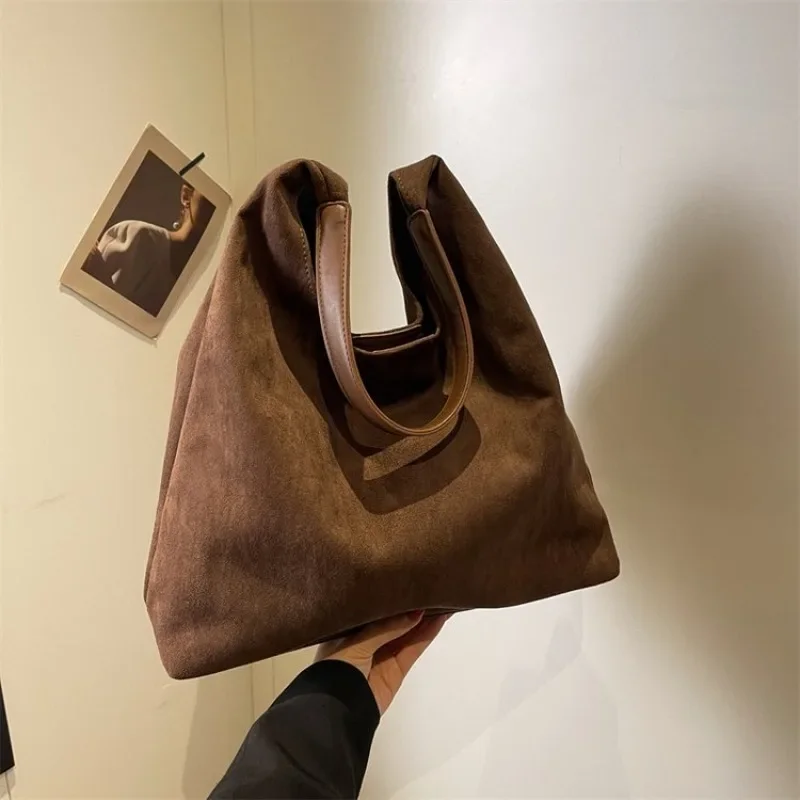 Stylish Simple Designer Diaper Bag For Women Crossbody Bag Luxury Leather Tote Large Capacity Original Letter Logo Textured
Stylish Simple Designer Diaper Bag For Women Crossbody Bag Luxury Leather Tote Large Capacity Original Letter Logo Textured