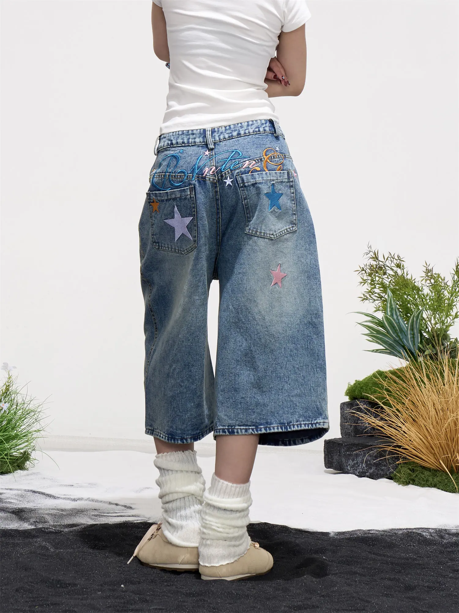 Retro American High Street Embroidered Washed Wide Leg Jeans Men's Summer Loose Slim Straight Casual Pants mid Waist Button Fly
Retro American High Street Embroidered Washed Wide Leg Jeans Men's Summer Loose Slim Straight Casual Pants mid Waist Button Fly