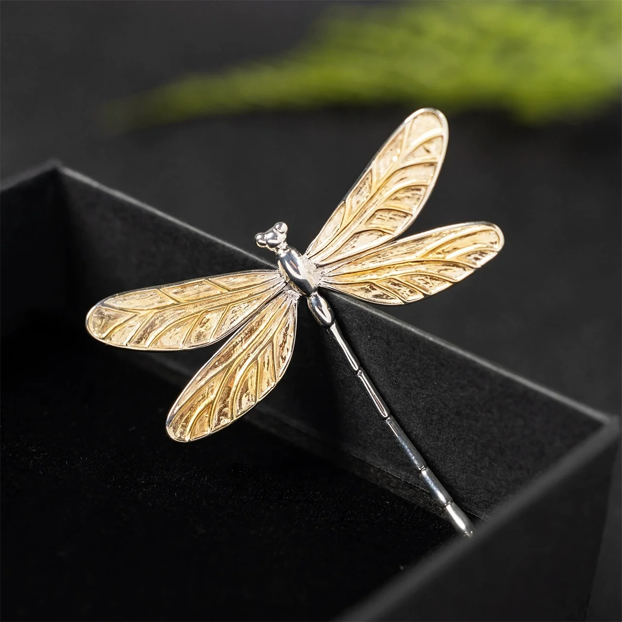 S925 Sterling Silver Brooch Original High-end Dragonfly Women's Men Style Pin Birthday Accessories Fine Charm Jewelry Wholesale
S925 Sterling Silver Brooch Original High-end Dragonfly Women's Men Style Pin Birthday Accessories Fine Charm Jewelry Wholesale
