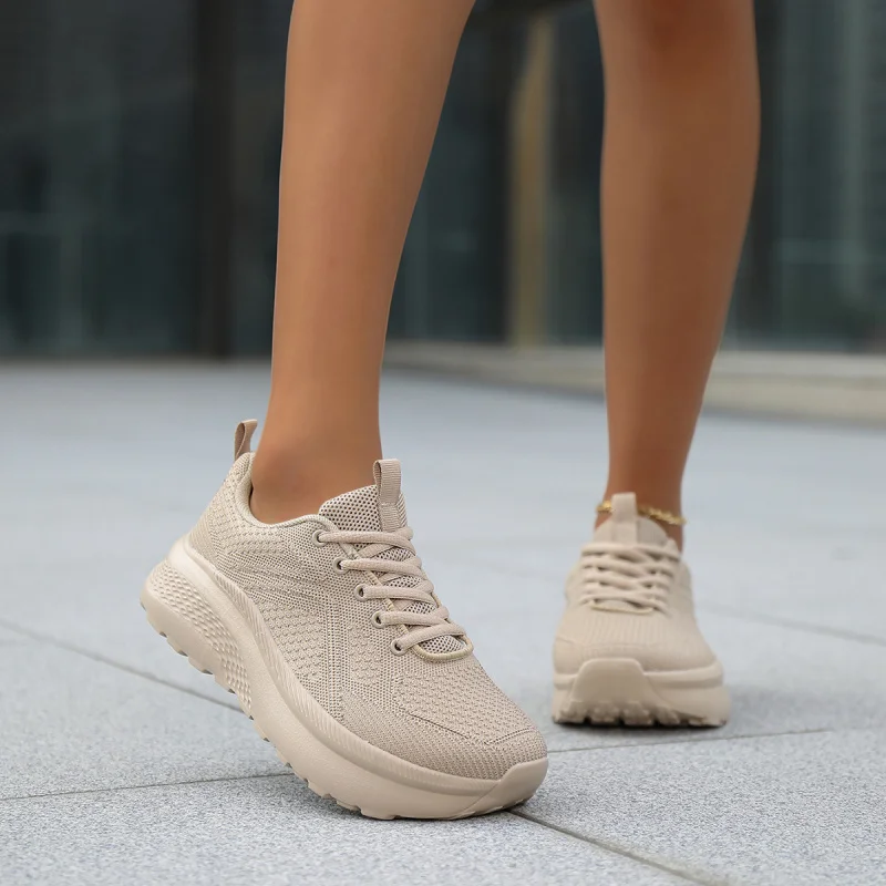 2026 Women's Spring New Shoes Sports Shoes Thick Bottom Outdoor Mesh Comfortable and Breathable Running Shoes
2026 Women's Spring New Shoes Sports Shoes Thick Bottom Outdoor Mesh Comfortable and Breathable Running Shoes