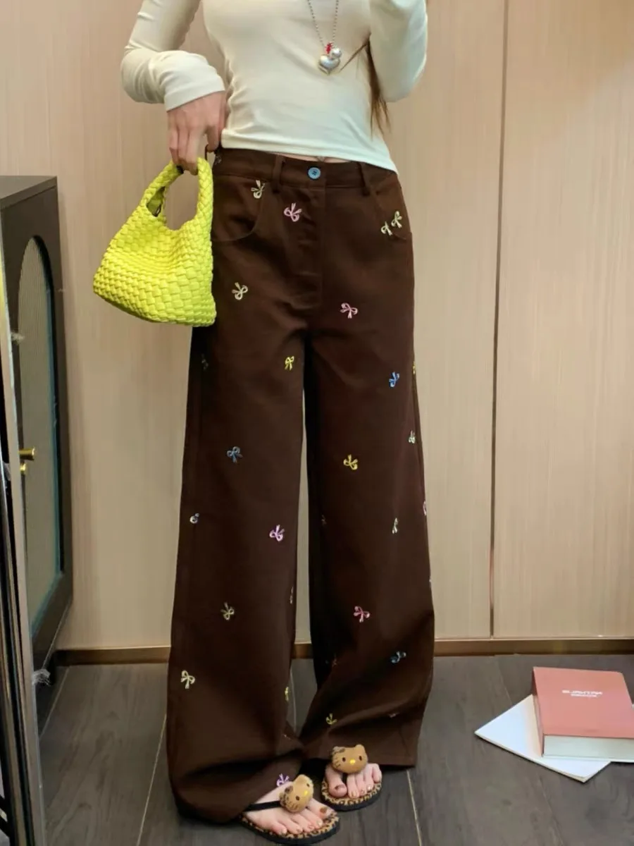 Retro American Knot Embroidered High Waist Loose Women's Jeans Straight Leg Wide Leg Pants Spring New Style Slimming
Retro American Knot Embroidered High Waist Loose Women's Jeans Straight Leg Wide Leg Pants Spring New Style Slimming