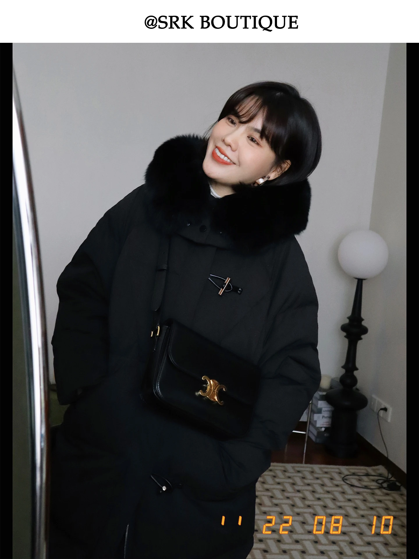 Женское пуховое пальто SRK средней длины с капюшоном, теплое, в стиле ретро, на пуговицах, с утолщенным пуховым наполнителем, для повседневной носки, из трикотажной ткани
Женское пуховое пальто SRK средней длины с капюшоном, теплое, в стиле ретро, на пуговицах, с утолщенным пуховым наполнителем, для повседневной носки, из трикотажной ткани