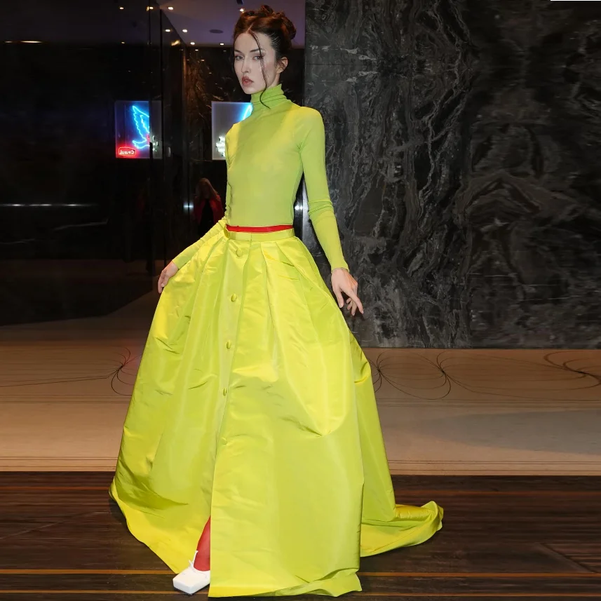 Флуоресцентная цветная праздничная одежда, макси-юбка трапециевидной формы, женская атласная пышная юбка на пуговицах, длинная женская юбка на заказ
Флуоресцентная цветная праздничная одежда, макси-юбка трапециевидной формы, женская атласная пышная юбка на пуговицах, длинная женская юбка на заказ