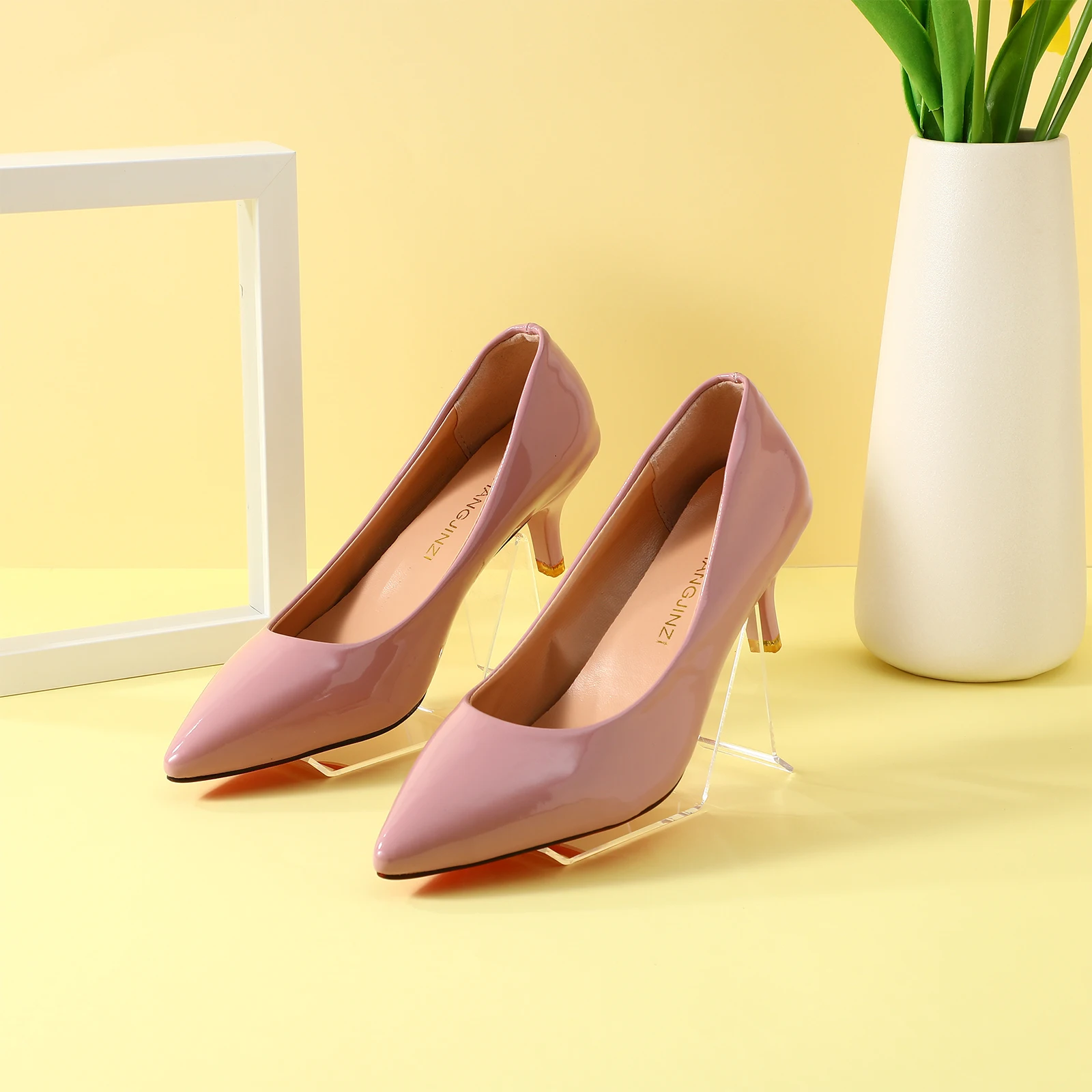 2Pcs Shoe Stand Clear Acrylic Holder for Women Men Kids Shoes Storage Shoe Display Holder Rack Shopping Malls Display
2Pcs Shoe Stand Clear Acrylic Holder for Women Men Kids Shoes Storage Shoe Display Holder Rack Shopping Malls Display