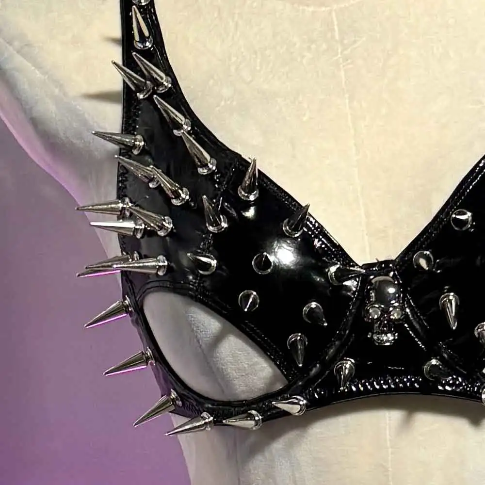 Gothic Emo Kawaii Skull Studded Rivet Grunge Trendy Street Wear Hip Hop Punk Rock Harajuku Y2K Halter Camisole TOPS Goth E-Girls
Gothic Emo Kawaii Skull Studded Rivet Grunge Trendy Street Wear Hip Hop Punk Rock Harajuku Y2K Halter Camisole TOPS Goth E-Girls