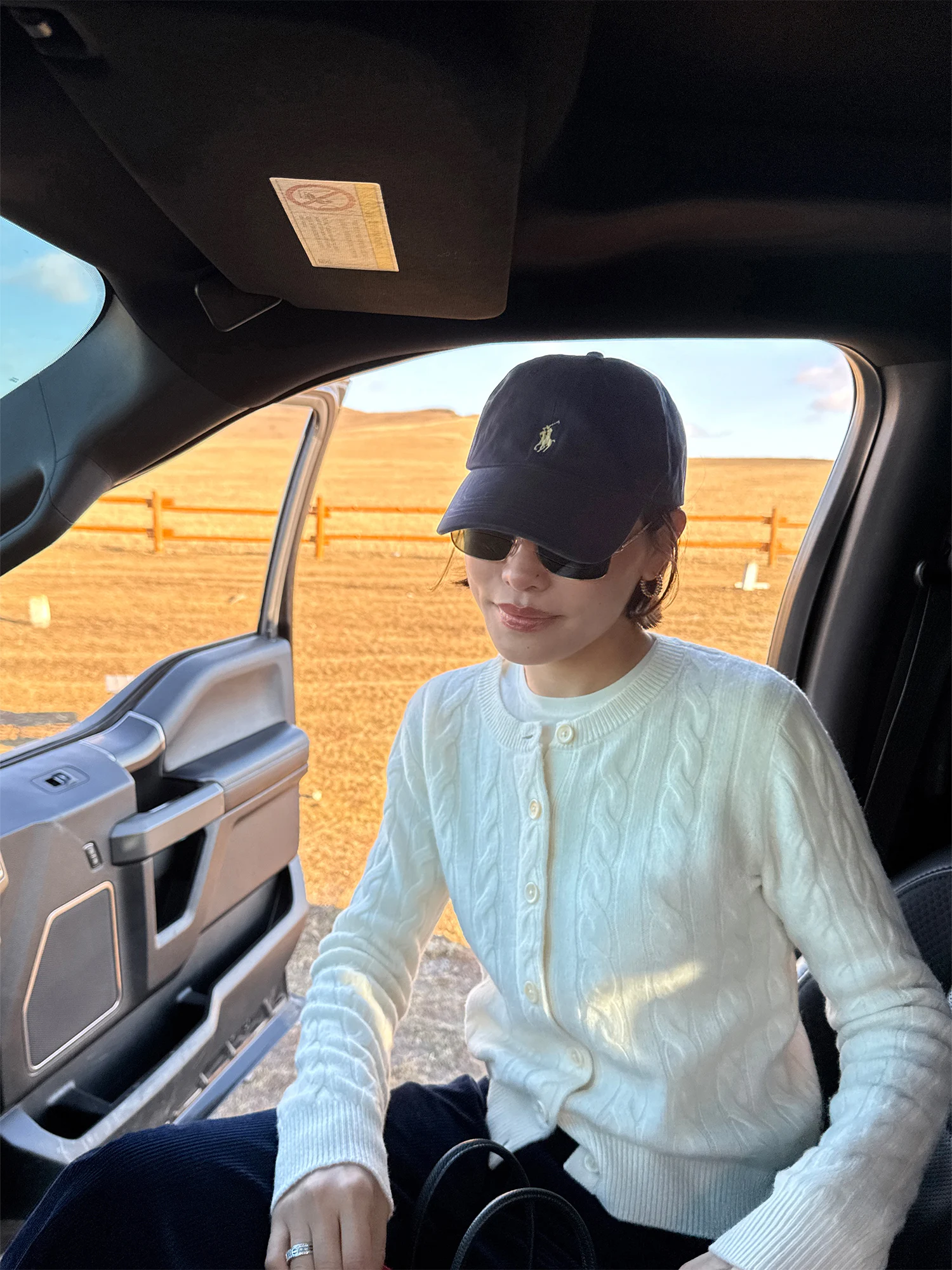 White Knitted Woolen Sweater Women's Slim Fit Winter New Sle Korean Sle Le Alfaionline round Ne Long Sve Cardigan
White Knitted Woolen Sweater Women's Slim Fit Winter New Sle Korean Sle Le Alfaionline round Ne Long Sve Cardigan