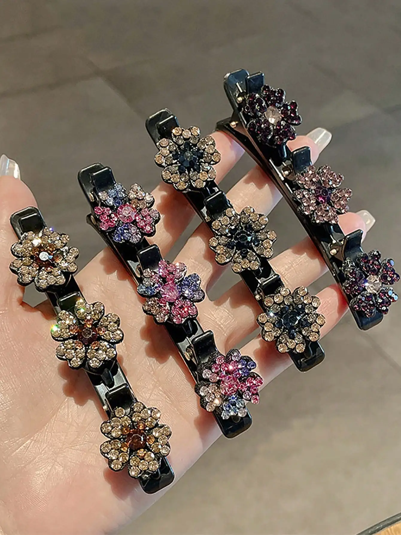 4pcs Elegant Street Style Women Double Layer Clover Braided Hair Clip, Bangs Decor Hair Barrettes, Side Hair Clips, Hair Accessories, Claw Clips, Clips For Hair, Hair Slide, Hair Claws, Head Accessories, Hairpin
4pcs Elegant Street Style Women Double Layer Clover Braided Hair Clip, Bangs Decor Hair Barrettes, Side Hair Clips, Hair Accessories, Claw Clips, Clips For Hair, Hair Slide, Hair Claws, Head Accessories, Hairpin