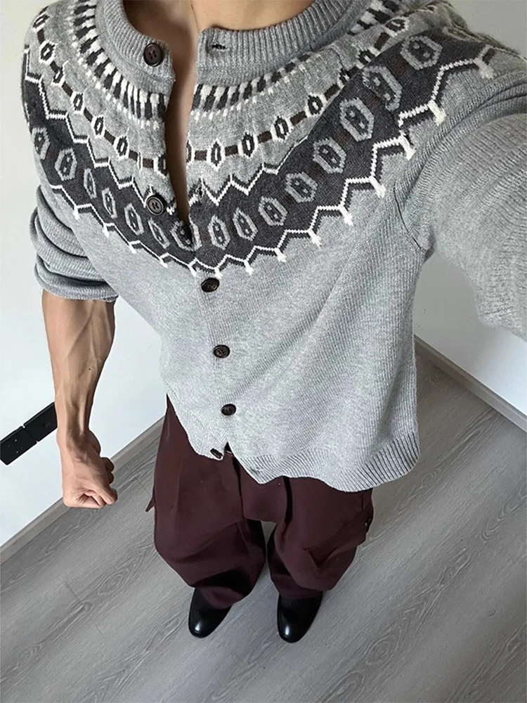 Ay Ретро Fair Isle вязаный свитер повседневный мужской открытый кардиган осенняя верхняя одежда для отдыха из мягкого полиэстера Long Sve
Ay Ретро Fair Isle вязаный свитер повседневный мужской открытый кардиган осенняя верхняя одежда для отдыха из мягкого полиэстера Long Sve