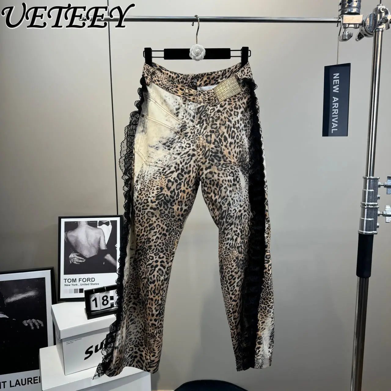 Niche Design Women Pantalones Spring Summer 2025 New Lace Sexy Spice Girl Street Straight Casual Pants Leopard Print Trousers
Niche Design Women Pantalones Spring Summer 2025 New Lace Sexy Spice Girl Street Straight Casual Pants Leopard Print Trousers