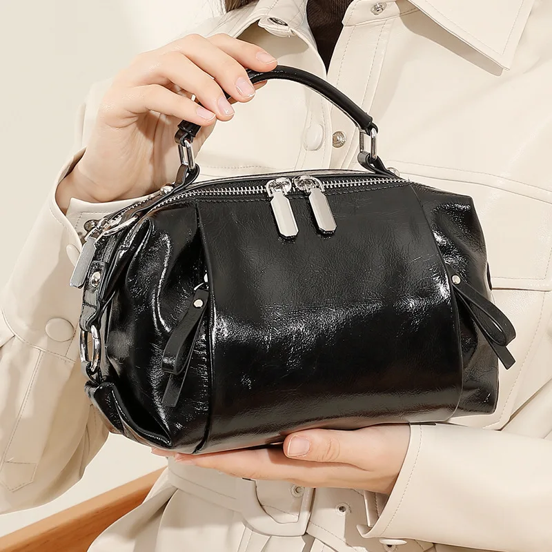 Boston Bag Genuine Leather Women's Pillow Handbag New Top-grain Cowhide Single-shoulder Crossbody Designer Luxury Bag
Boston Bag Genuine Leather Women's Pillow Handbag New Top-grain Cowhide Single-shoulder Crossbody Designer Luxury Bag