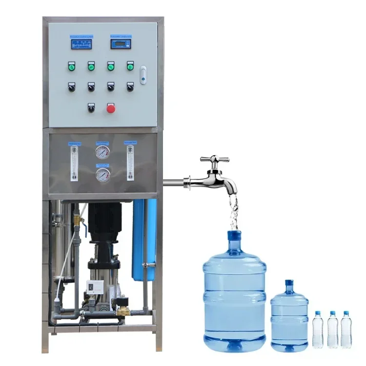 98% desalination rate reverse osmosis pure water making machine ro pure water machine GYR-250LPH
98% desalination rate reverse osmosis pure water making machine ro pure water machine GYR-250LPH