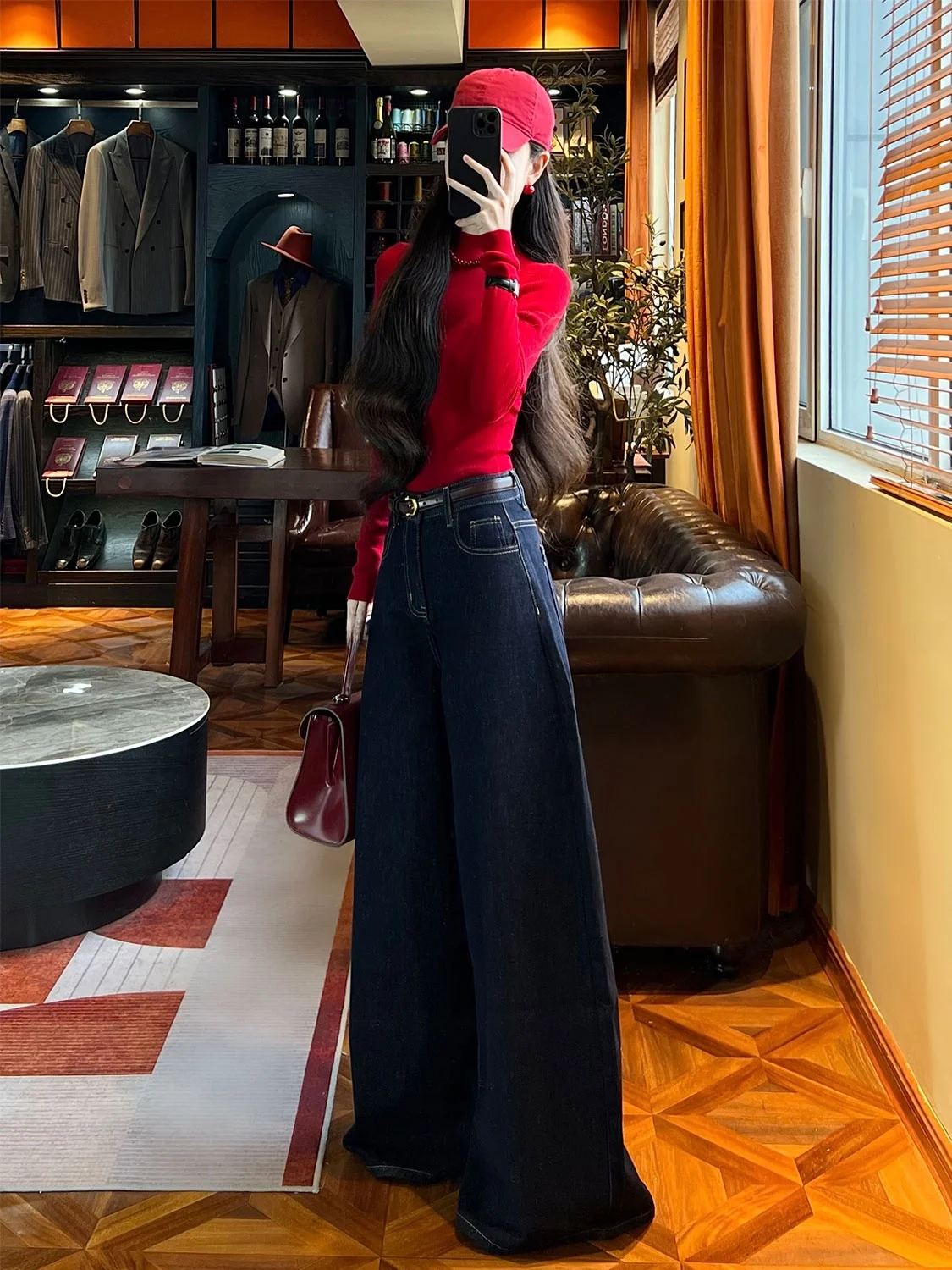 Джинсы Ultra A-ape с высокой талией, широкими штанинами, темно-синие, винтажные, свободные, стройнящие, в пол, женские, модные, весна-осень
Джинсы Ultra A-ape с высокой талией, широкими штанинами, темно-синие, винтажные, свободные, стройнящие, в пол, женские, модные, весна-осень