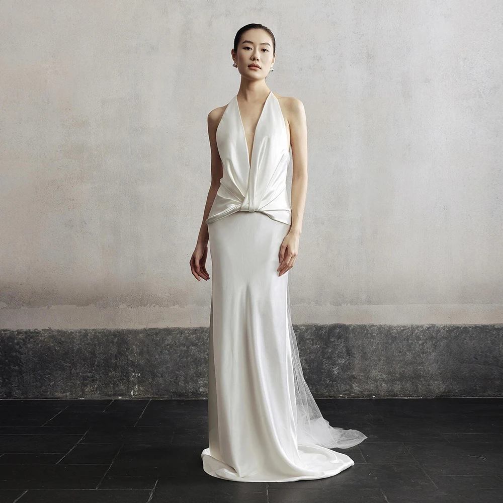 Deep V Neck Soft Satin Sexy Wedding Dress Sleeveless Backless Sweep Train Elegant Mermaid Bridal Gown Bridal Photo Shoot Dress
Deep V Neck Soft Satin Sexy Wedding Dress Sleeveless Backless Sweep Train Elegant Mermaid Bridal Gown Bridal Photo Shoot Dress