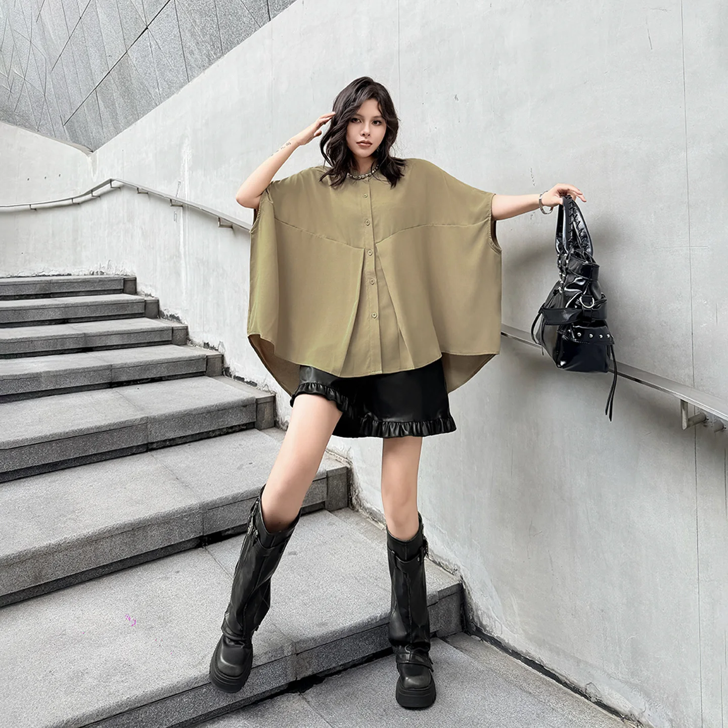 Korean-style Loose Solid Color Bat-sleeve Shirt Women 2026 Summer Plus Size Slimming Unique Shirt XY77
Korean-style Loose Solid Color Bat-sleeve Shirt Women 2026 Summer Plus Size Slimming Unique Shirt XY77
