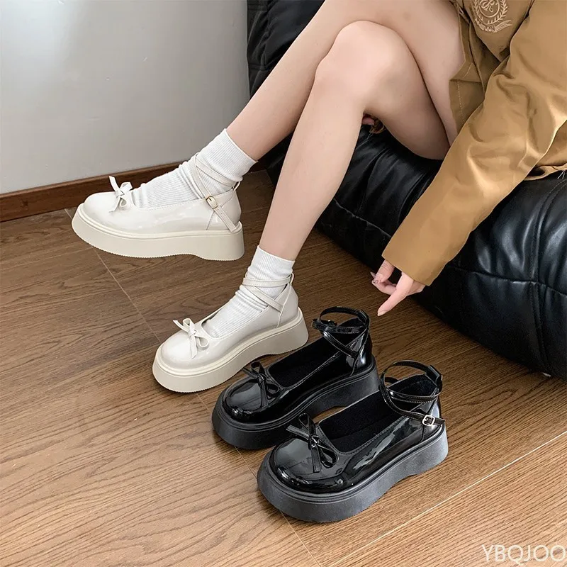 Женская весенне-летняя новая стильная обувь с мелким горлышком и толстой подошвой, темпераментная одинарная обувь с бантом, простая универсальная повседневная женская обувь
Женская весенне-летняя новая стильная обувь с мелким горлышком и толстой подошвой, темпераментная одинарная обувь с бантом, простая универсальная повседневная женская обувь