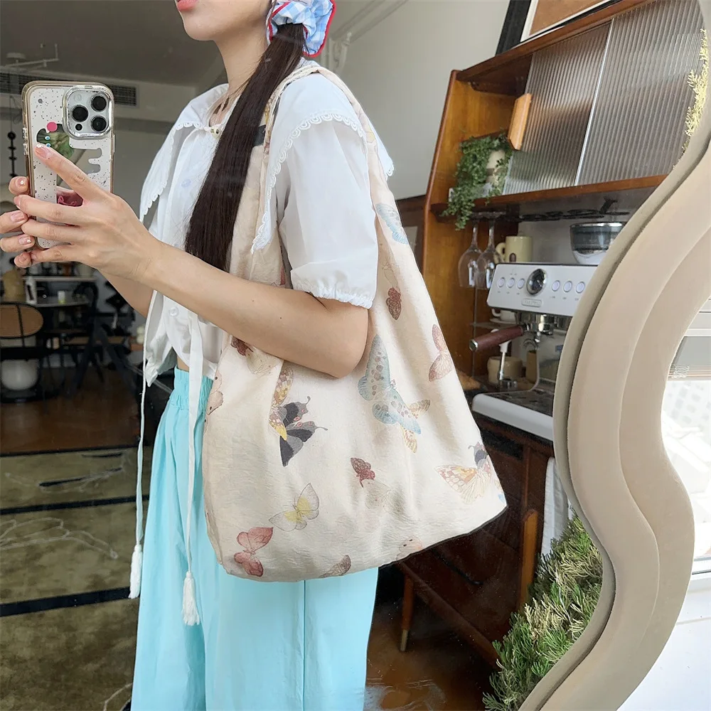 Chinese Nice Butterfly Canvas Bag Women's Large Capacity Shoulder Bag Lightweight Beauty Student Shopping Work Travel Bags
Chinese Nice Butterfly Canvas Bag Women's Large Capacity Shoulder Bag Lightweight Beauty Student Shopping Work Travel Bags