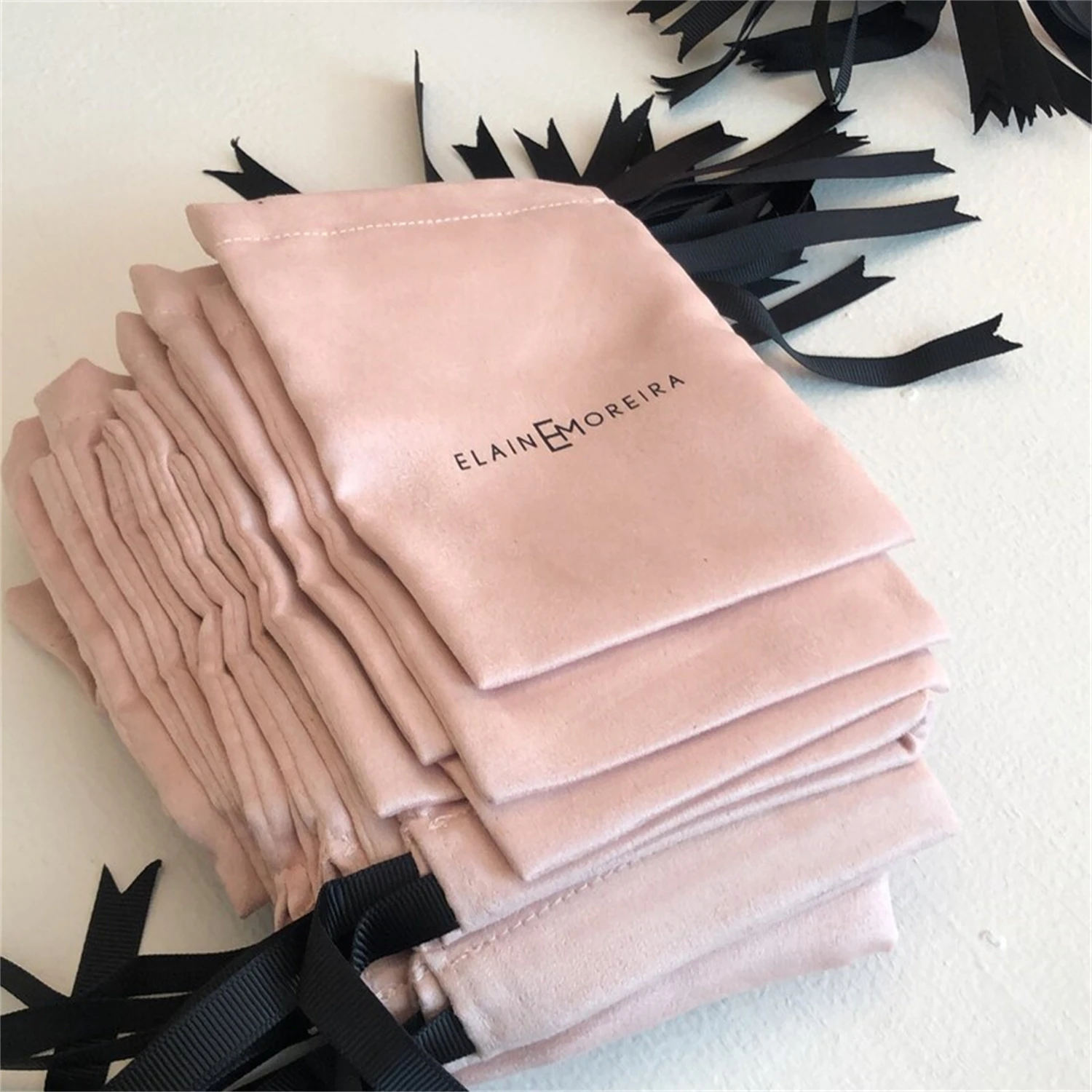 50pcs custom jewelry packaging pouch Cotton canvas bags personalized logo with ribbon bag chic small pouch jewellery packaging
50pcs custom jewelry packaging pouch Cotton canvas bags personalized logo with ribbon bag chic small pouch jewellery packaging
